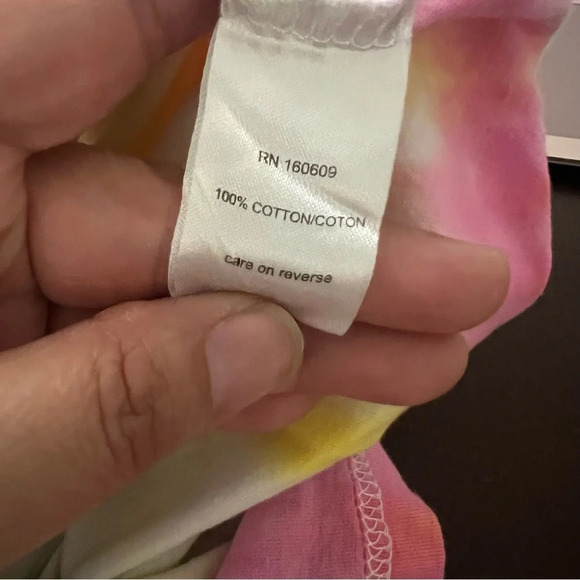 Public Art Men’s Yummy T-Shirt Multicolor Size Large - Picture 6 of 6